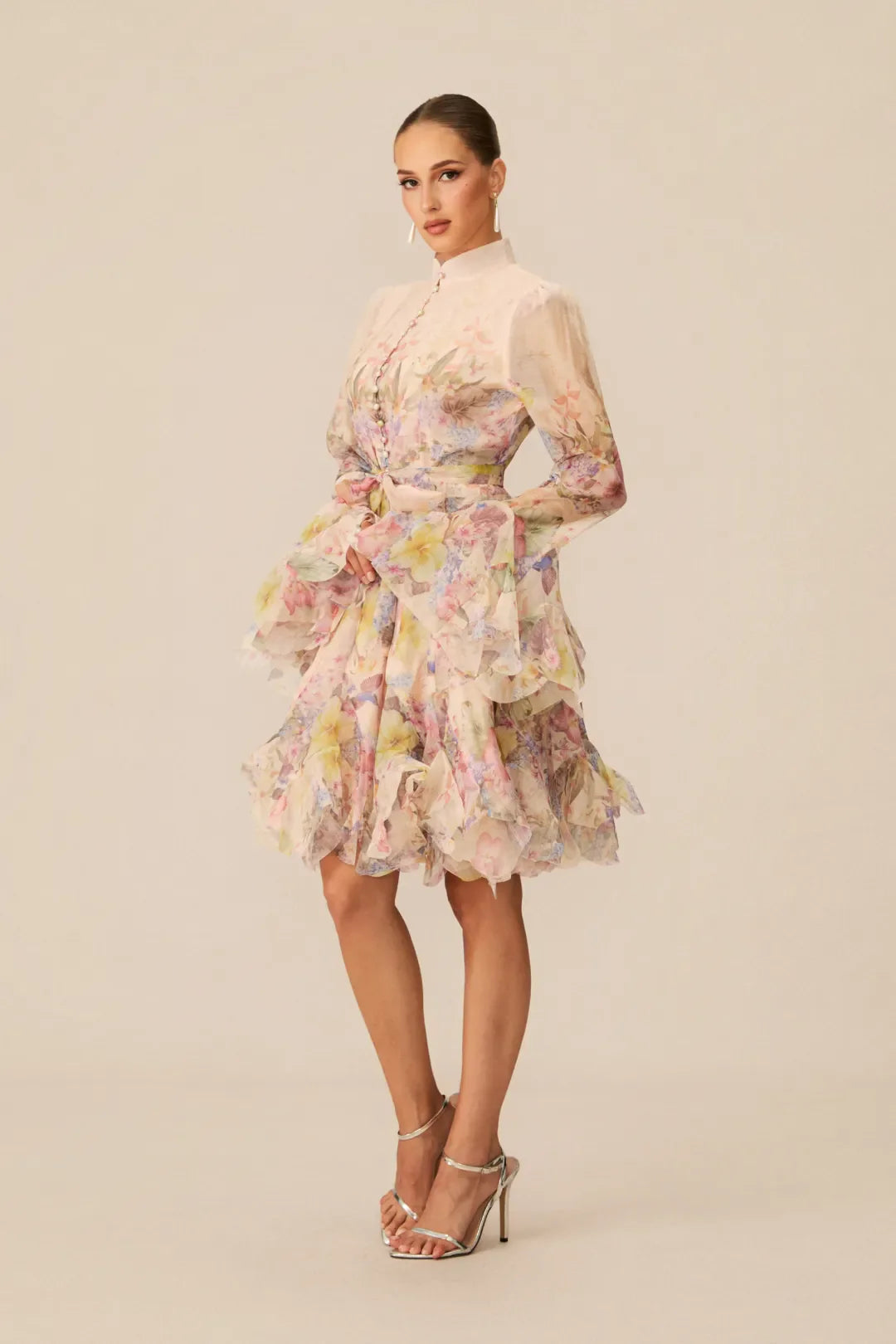 Lana — Vestido mini acampanado con estampado floral