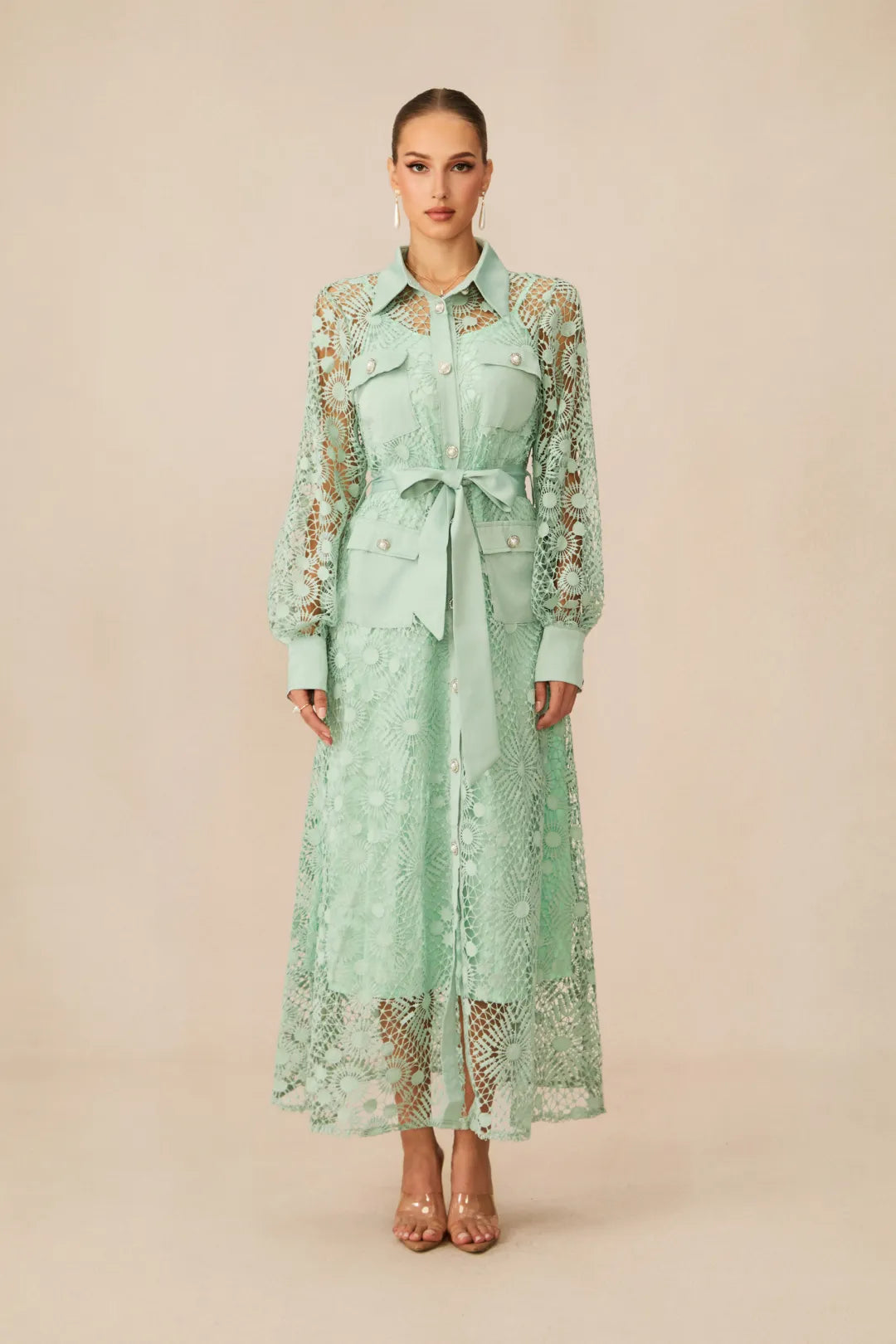 Rosa — Vestido Maxi con Cinturón de Encaje