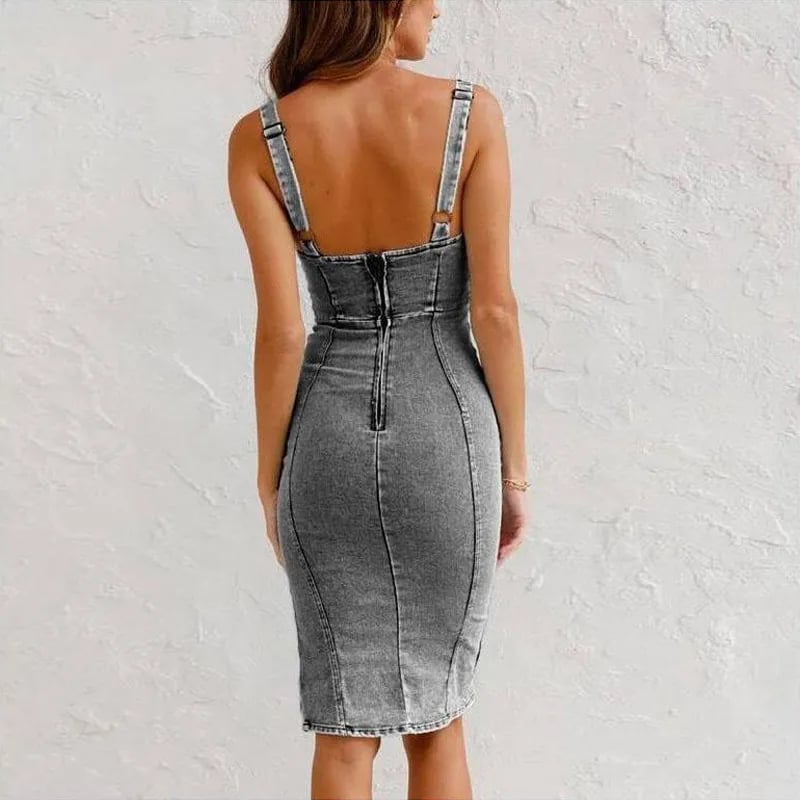 Vera — Vestido de mezclilla ajustado con escote en U