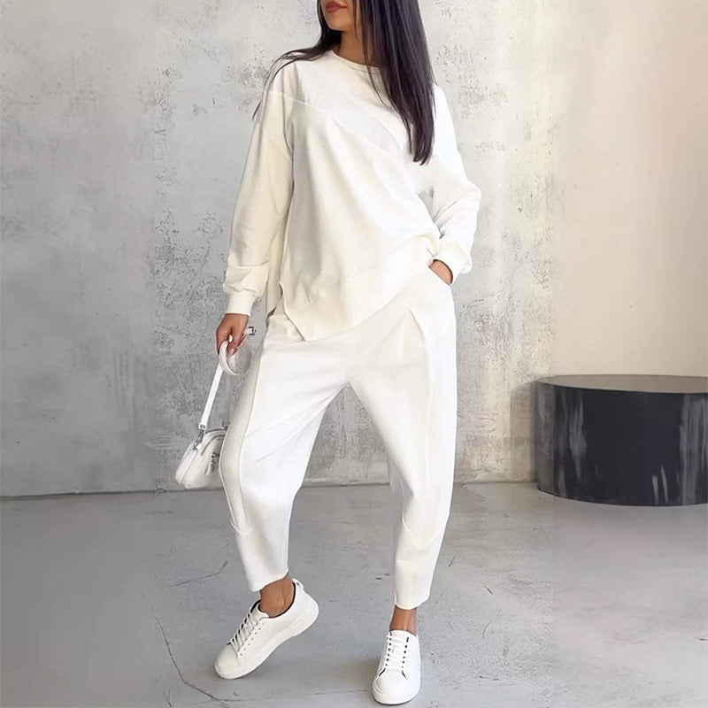 Noemi  —  Conjunto de Sudadera y Pantalones con Dobladillo Asimétrico