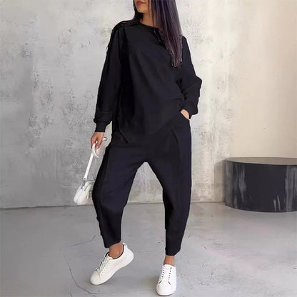 Noemi  —  Conjunto de Sudadera y Pantalones con Dobladillo Asimétrico