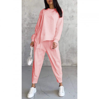 Noemi  —  Conjunto de Sudadera y Pantalones con Dobladillo Asimétrico