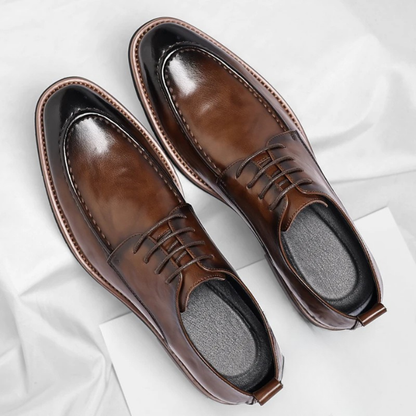 Los zapatos Oxford Lorenzio con refinamiento de cuero pulido