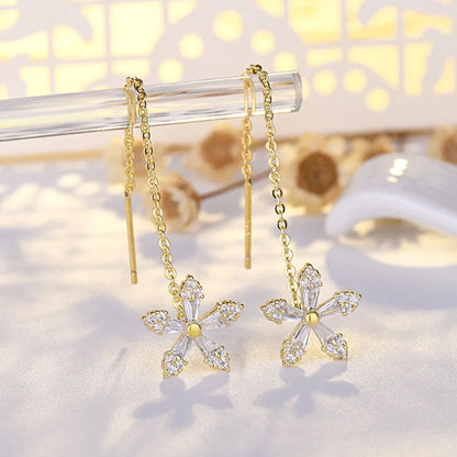 Pendientes de Diamante con Hilo Floral — Diseño Delicado de Gota