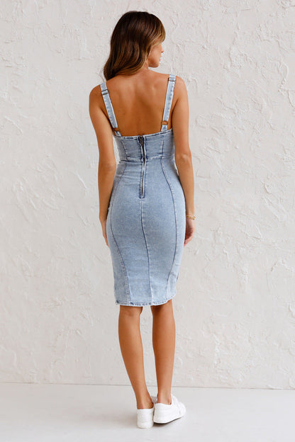 VESTIDO CORTO DE DENIM SLIT VARENA - Cómodo Vestido