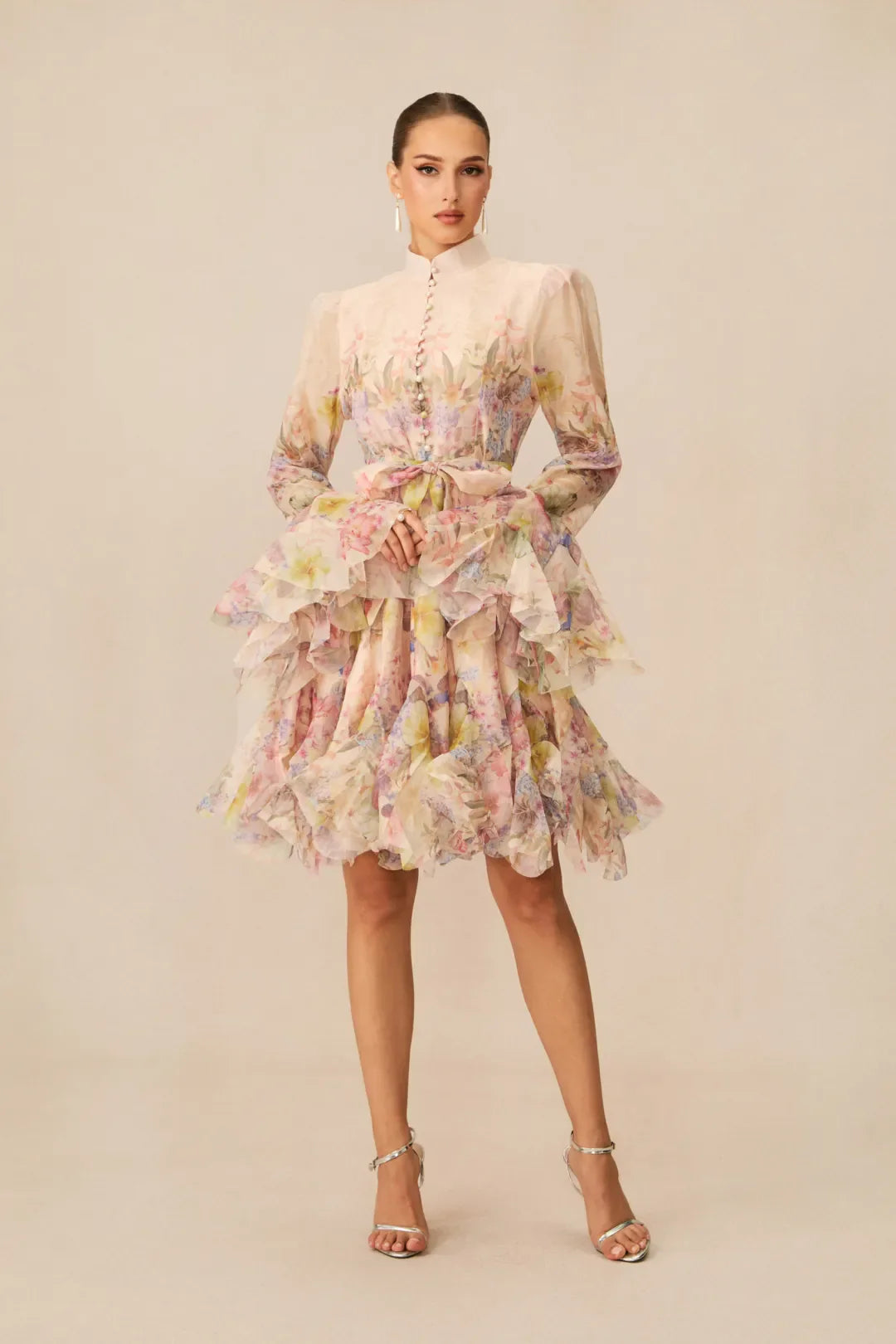 Lana  —  Vestido mini acampanado con estampado floral