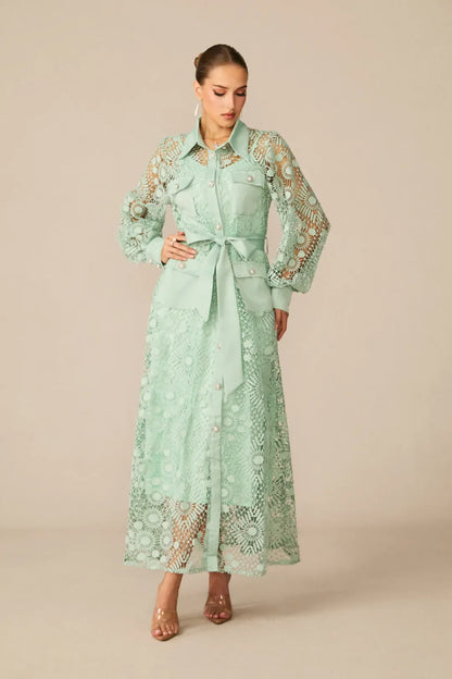 Rosa — Vestido Maxi con Cinturón de Encaje