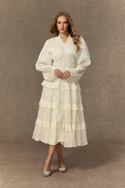 Elvine - Vestido midi de volantes blancos con escote en V