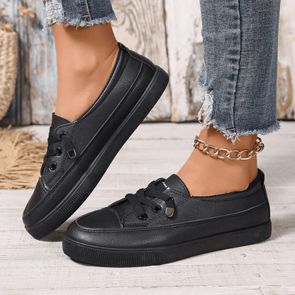 Azzy - Cómodos Zapatos planos de mujer blancos con cordones transpirables