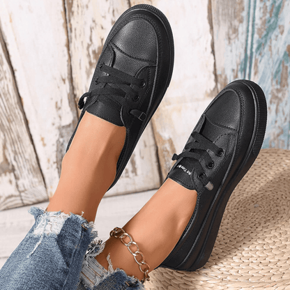 Azzy - Cómodos Zapatos planos de mujer blancos con cordones transpirables