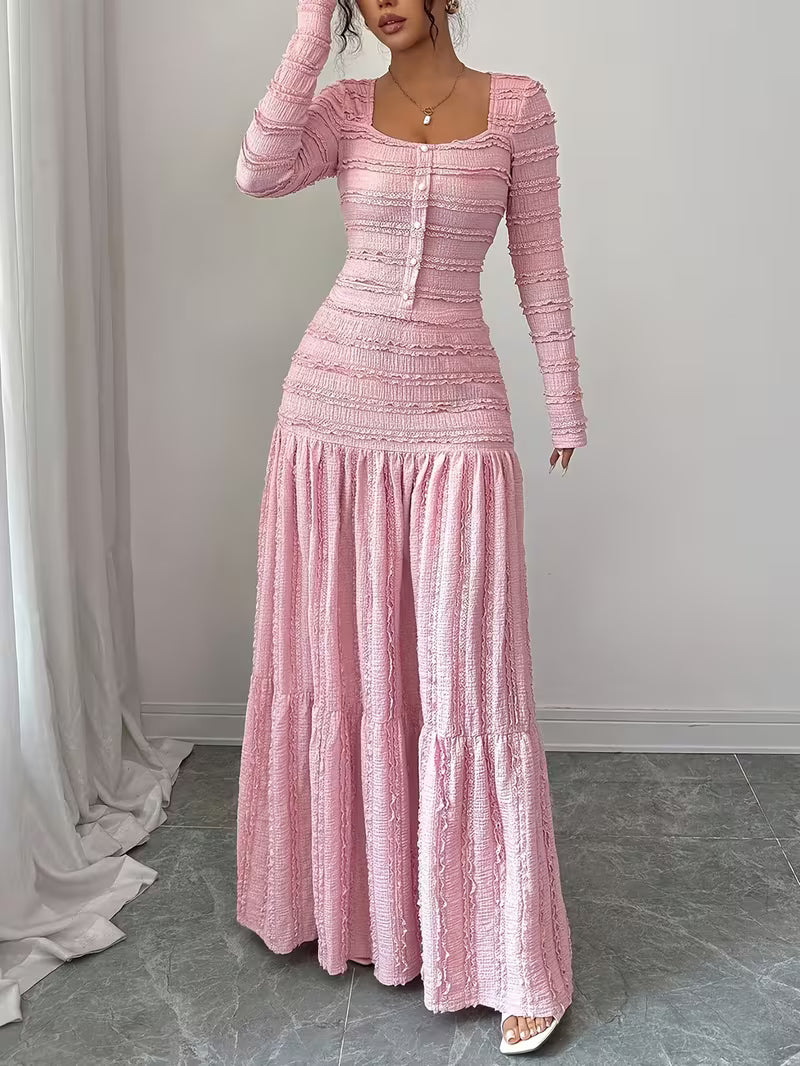 Maisonelle — Vestido Maxi de Cuello Cuadrado Esculpido