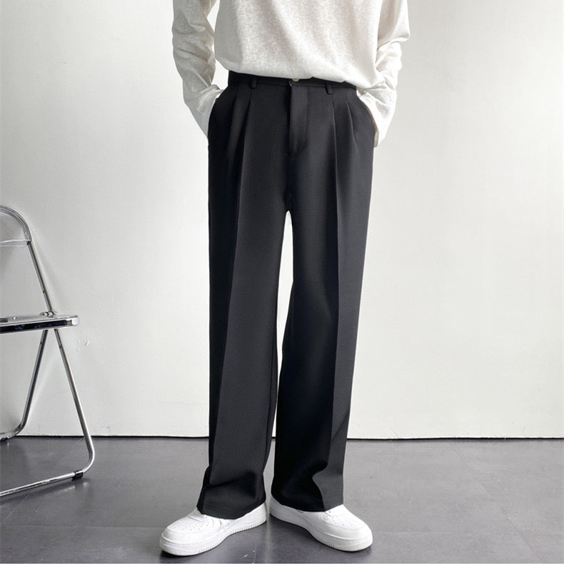 Pantalón Plisado Ajustado