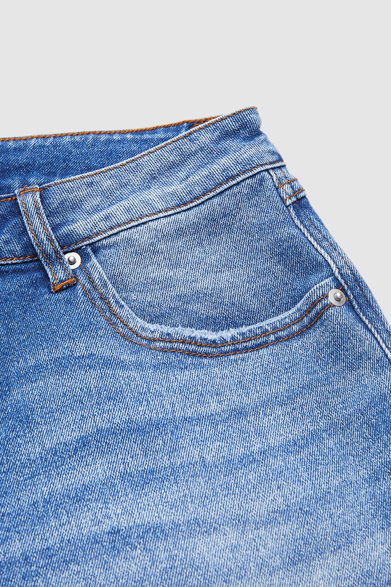Jeans de Pierna Recta con Cintura Media - Elegantes y Audaces
