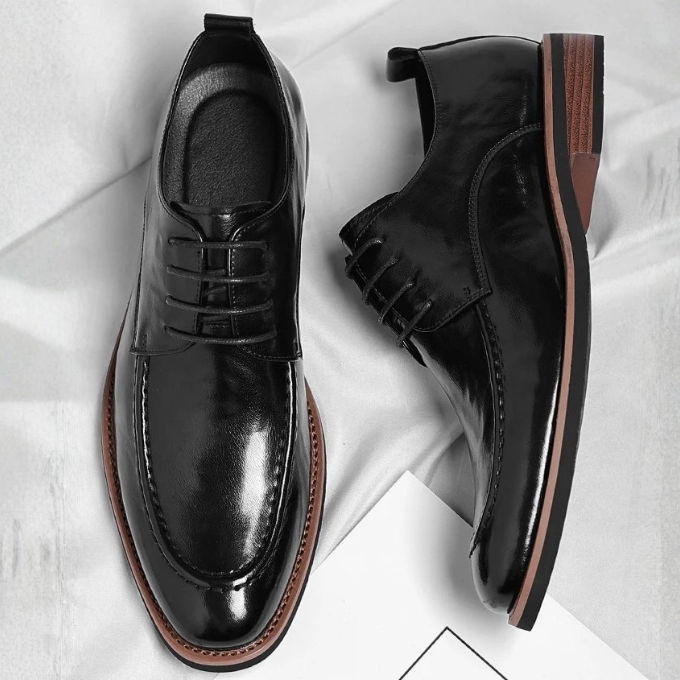 Los zapatos Oxford Lorenzio con refinamiento de cuero pulido