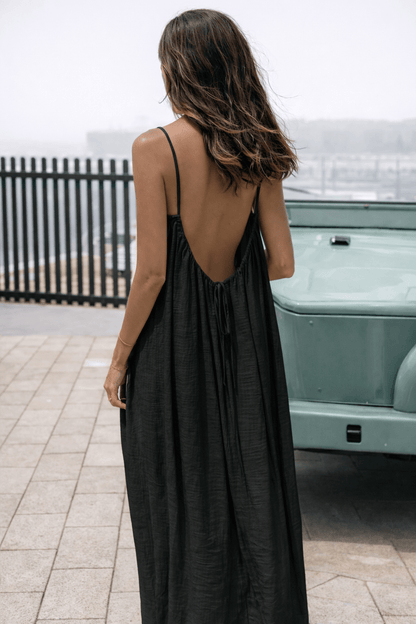 Lumèra — Vestido Maxi Sin Espalda Ajustable