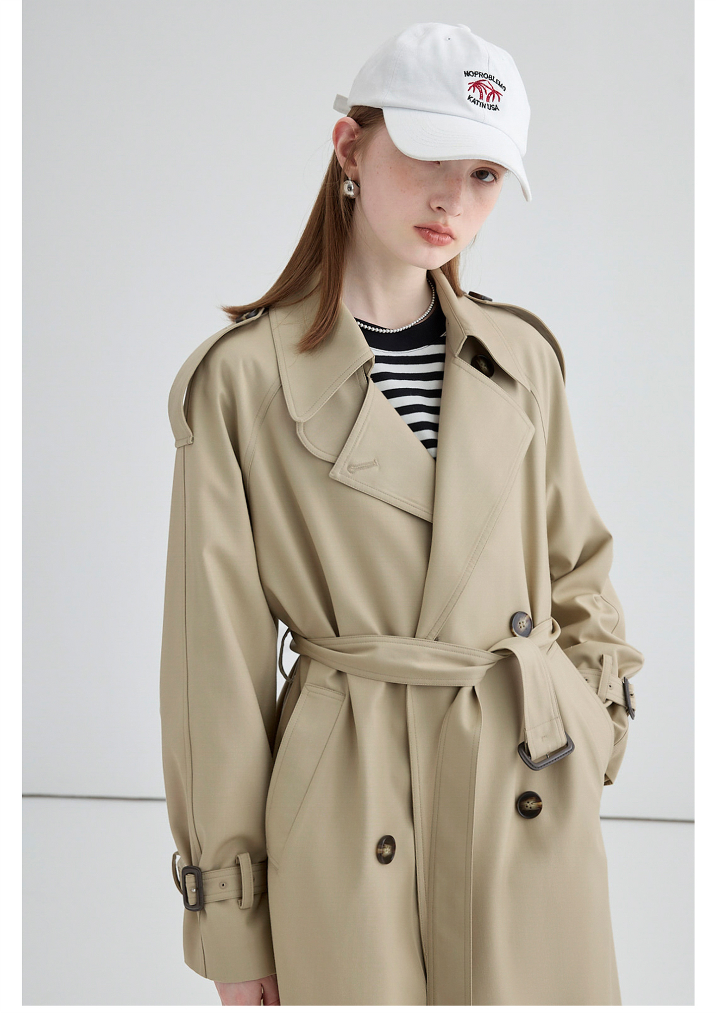 Trench Coat Británico de Largo Medio