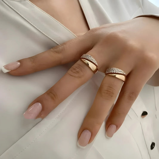 Anillo de Solidaridad Brillante — Ajustable en Oro