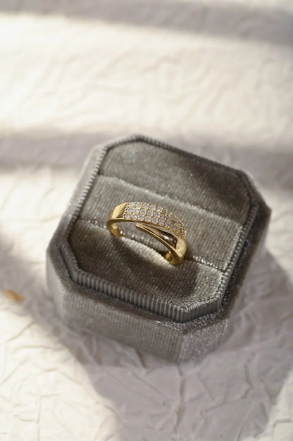 Anillo de Solidaridad Brillante — Ajustable en Oro