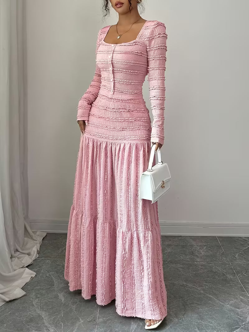 Maisonelle — Vestido Maxi de Cuello Cuadrado Esculpido