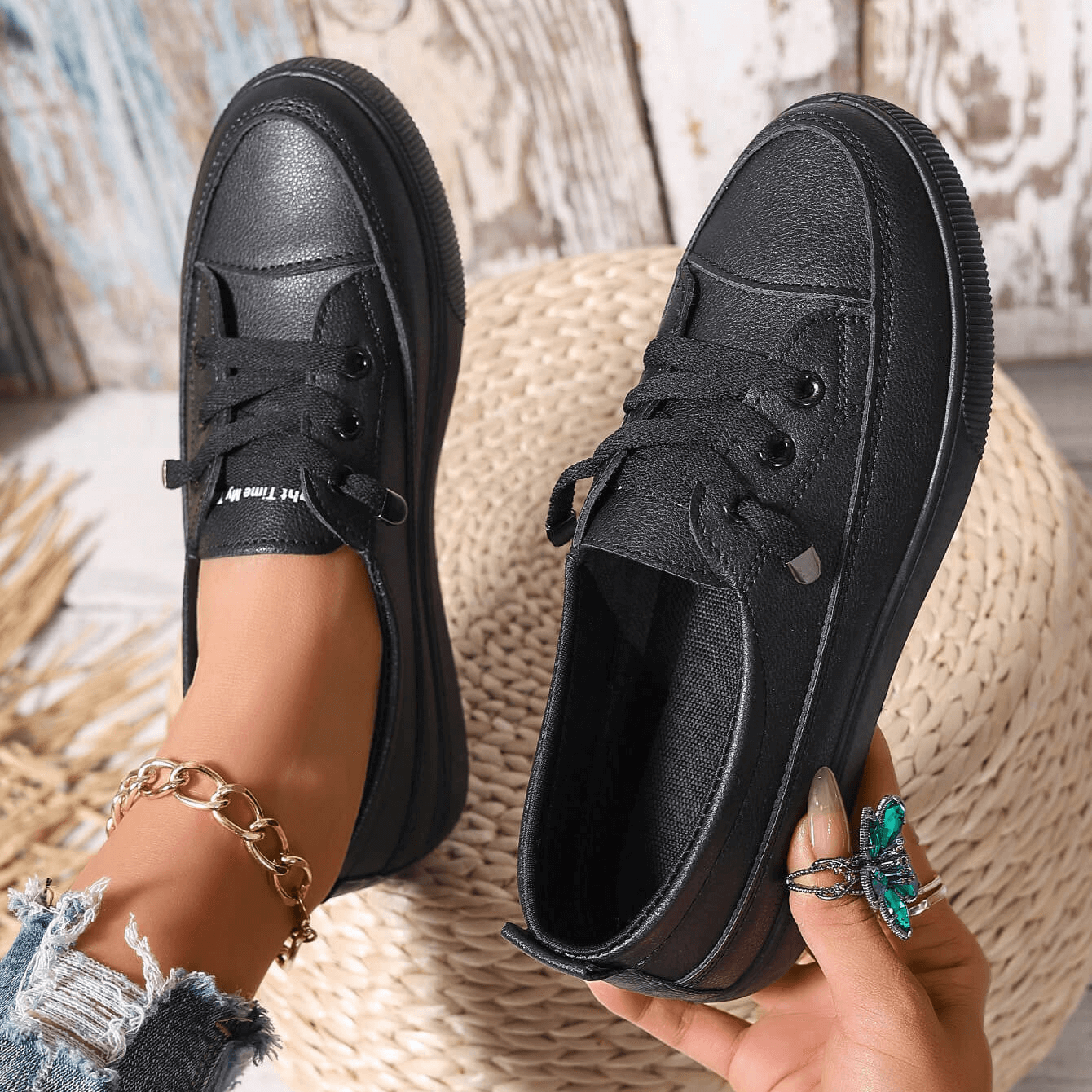 Azzy - Cómodos Zapatos planos de mujer blancos con cordones transpirables