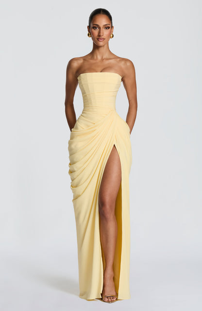 Lonz  —  Vestido Maxi Con Escote Esculpido