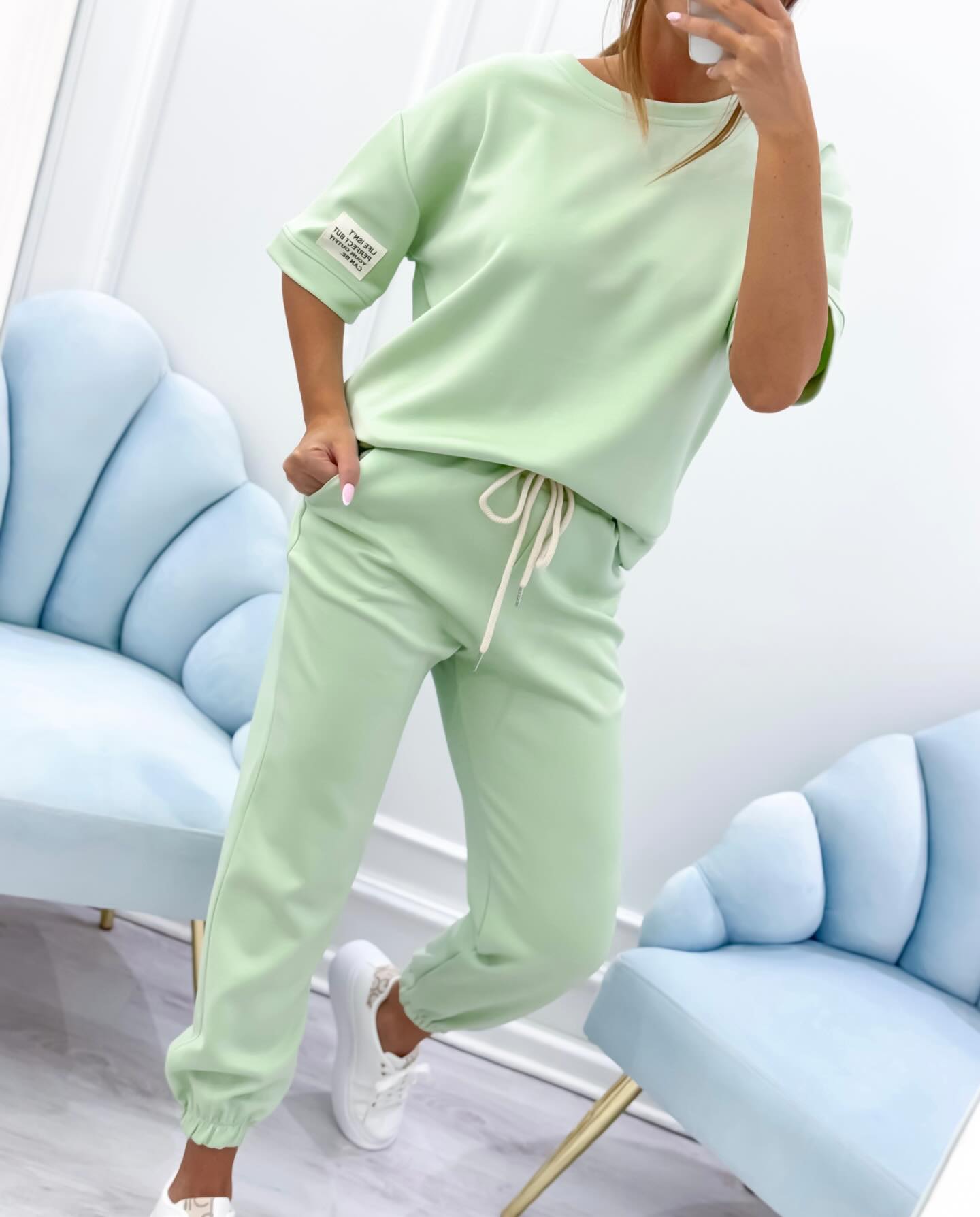 Conjunto Casual para Mujeres - Estiloso Top y Pantalones