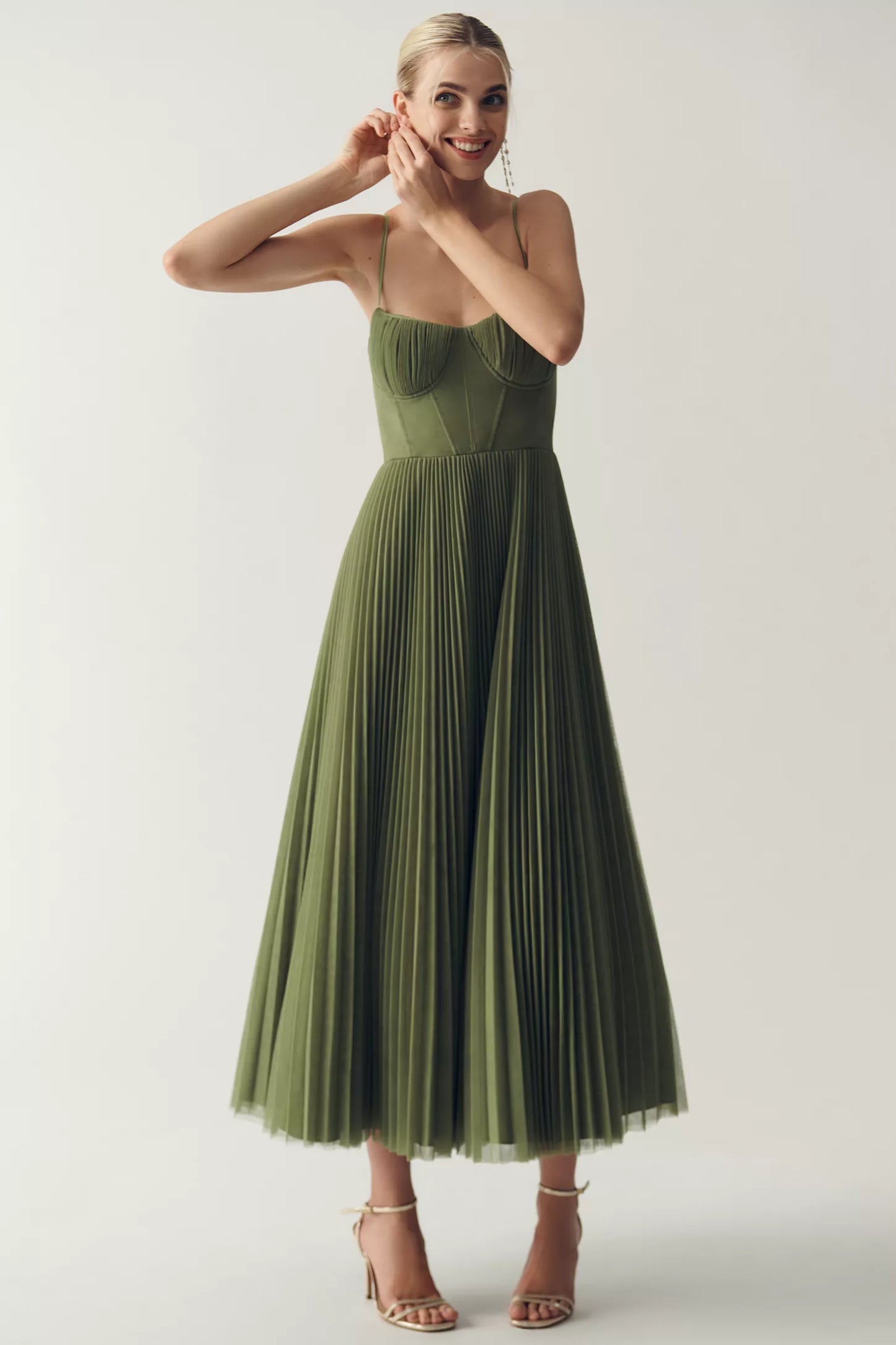 La Sartoro — Vestido Midi Sin Espalda
