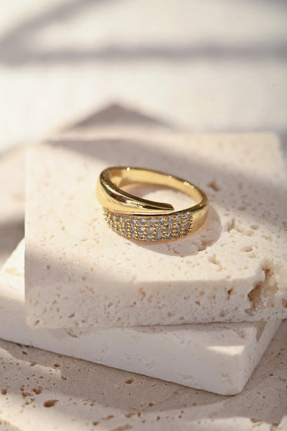 Anillo de Solidaridad Brillante — Ajustable en Oro