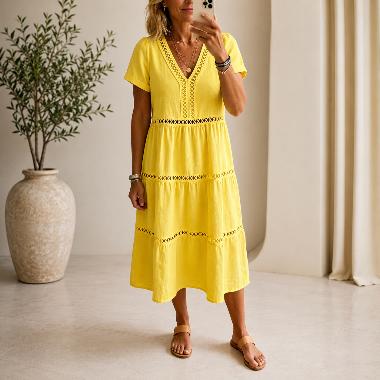 Velorie — Vestido Midi de Encaje con Escote en V